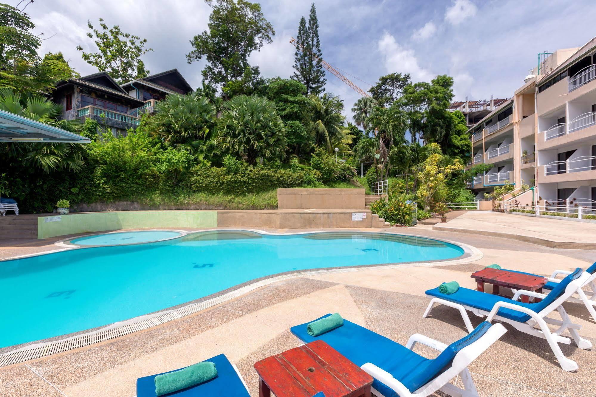 Royal Crown Hotel & Palm Spa Resort Patong Exterior photo